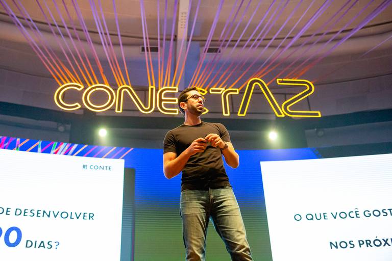 Palestra do Matheus com a empresa Conte fotografada por Mario Nakase