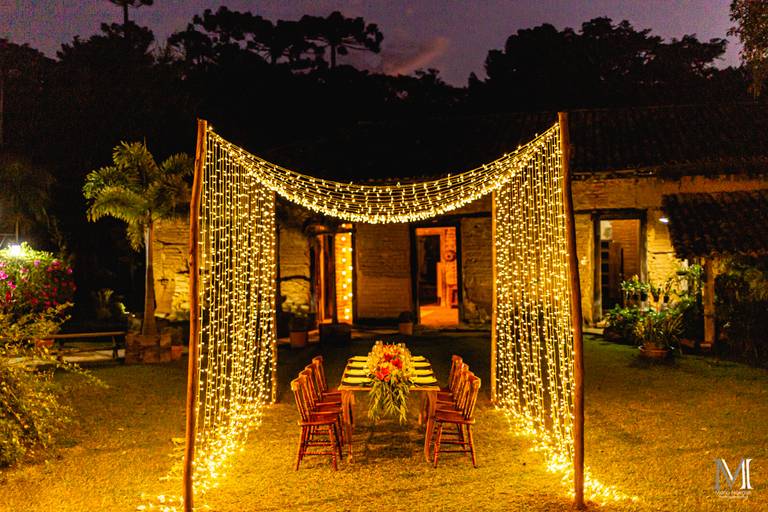 Espaços para Mini Wedding no Restaurante Senzala em Salesópolis SP. Fotos por Mario Nakase Fotografia