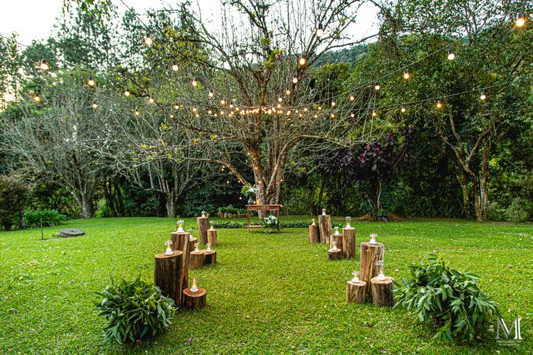 Espaços para Mini Wedding no Restaurante Senzala em Salesópolis SP. Fotos por Mario Nakase Fotografia