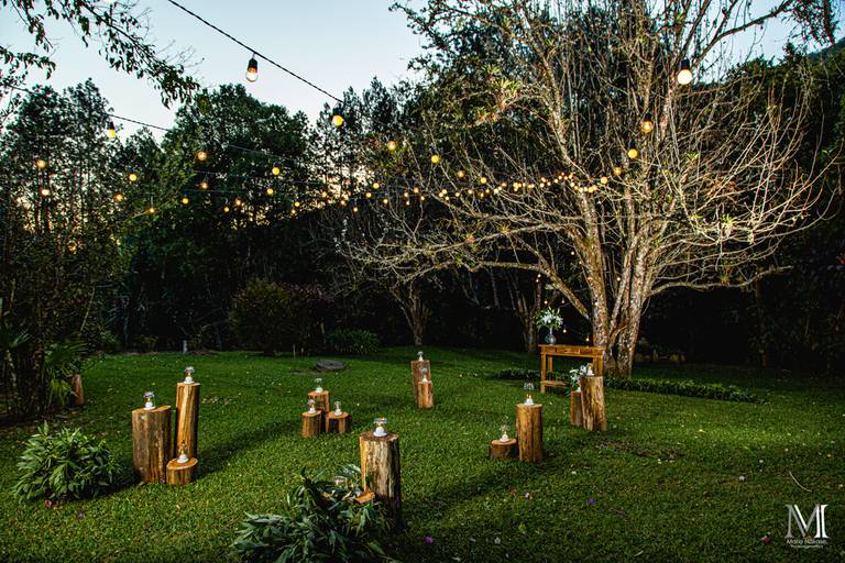 Espaços para Mini Wedding no Restaurante Senzala em Salesópolis SP. Fotos por Mario Nakase Fotografia