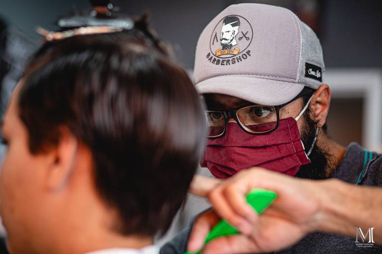 Barbearia Senhor Navalha, Cortes Masculinos Infantil nesta sessão. Produtos B.URB usados nos cortes com qualidade. Fotografia por Mario Nakase