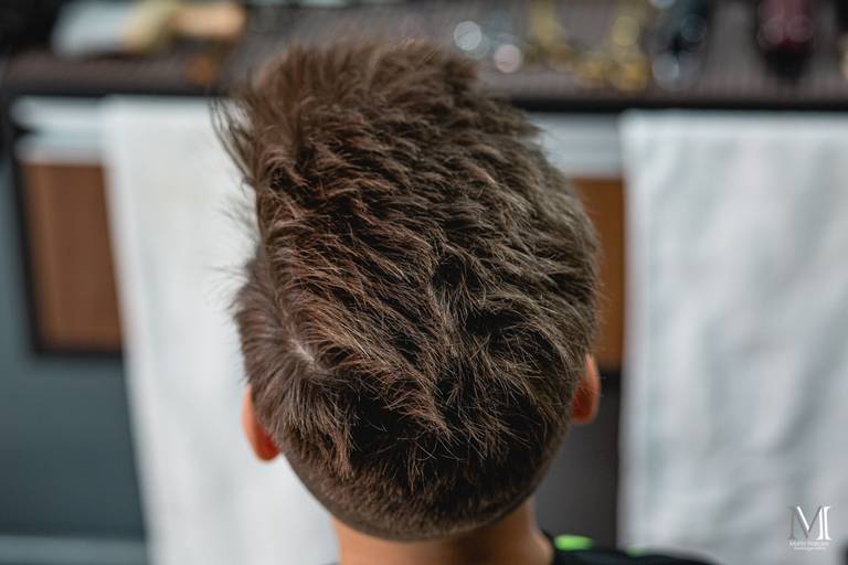 Barbearia Senhor Navalha, Cortes Masculinos Infantil nesta sessão. Produtos B.URB usados nos cortes com qualidade. Fotografia por Mario Nakase