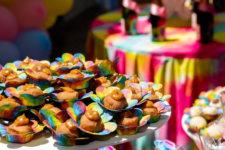 Aniversario da Fernanda. Festa de muito bom gosto, regado das melhores bebidas e um pagode de ponta. Fotos por Mario Nakase. Mogi das Cruzes, Arujã, SP