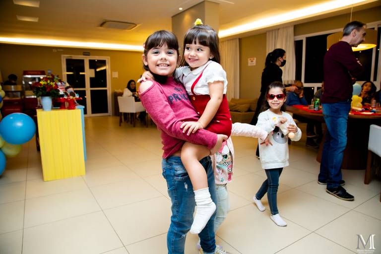 Aniversário da Helena fotografado por Mario Nakase Fotografia em São Paulo