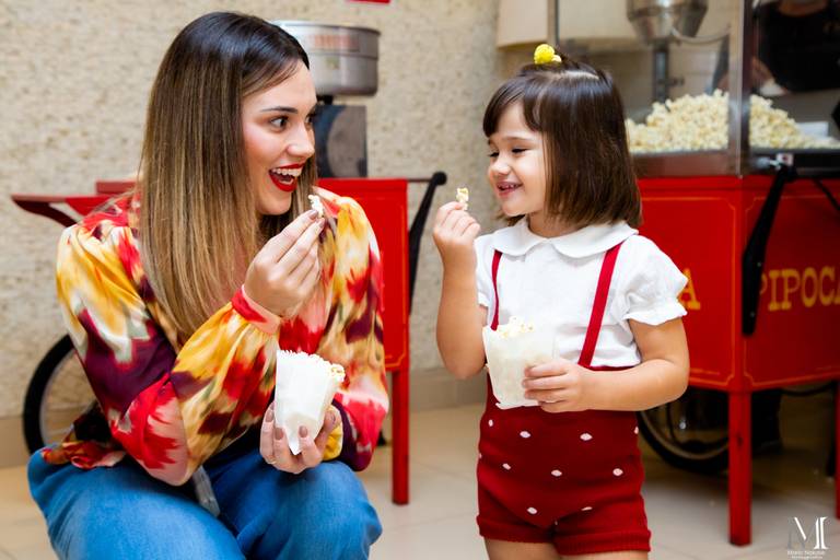 Aniversário da Helena fotografado por Mario Nakase Fotografia em São Paulo