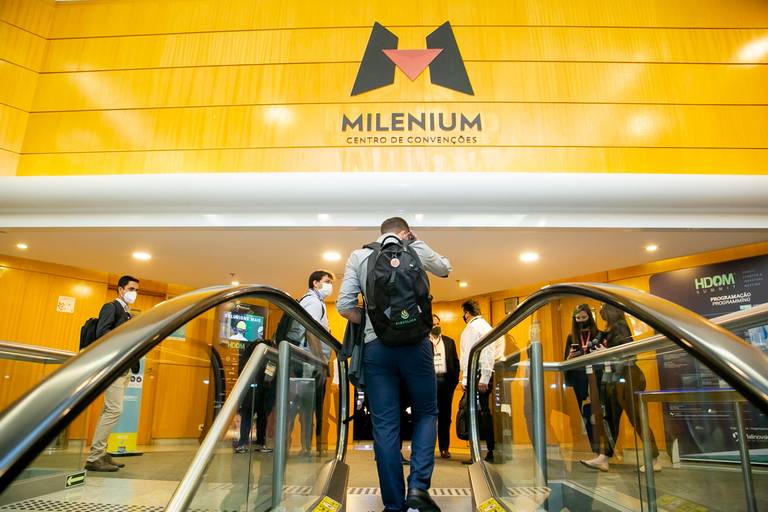 Fotografia de Evento Corporativo HDOM SUMMIT 2021 fotografada por Mario Nakase Fotografia em SP