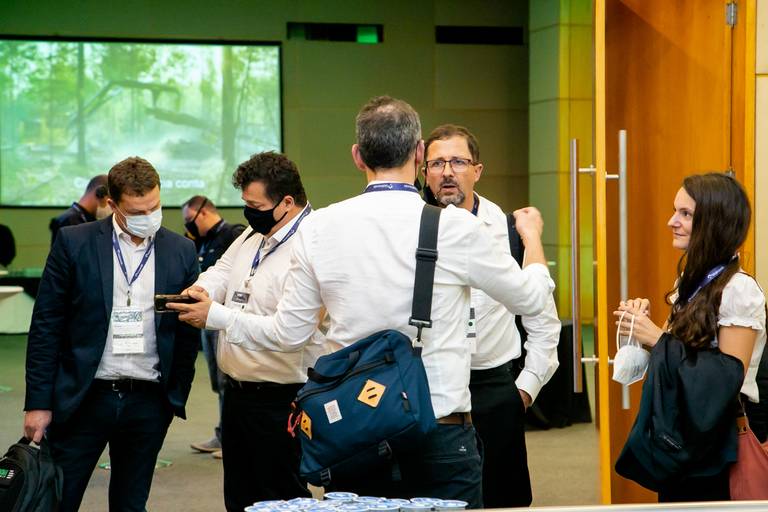 Fotografia de Evento Corporativo HDOM SUMMIT 2021 fotografada por Mario Nakase Fotografia em SP