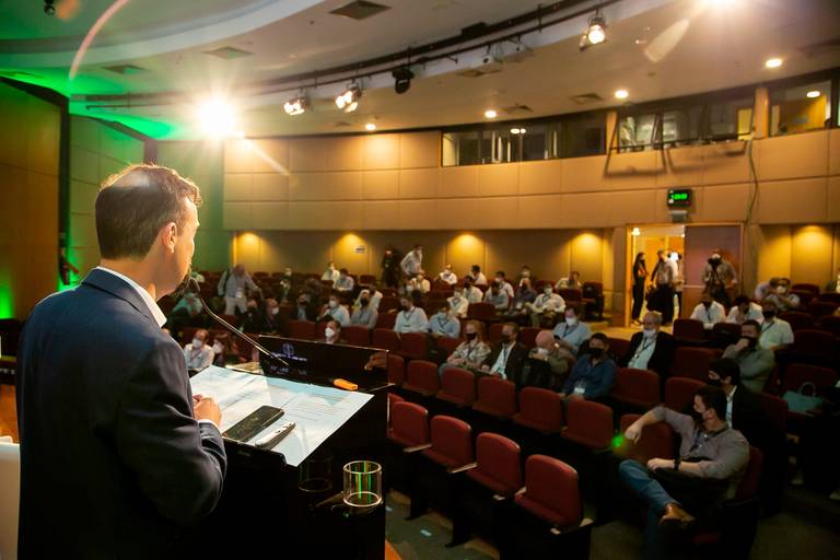 Fotografia de Evento Corporativo HDOM SUMMIT 2021 fotografada por Mario Nakase Fotografia em SP