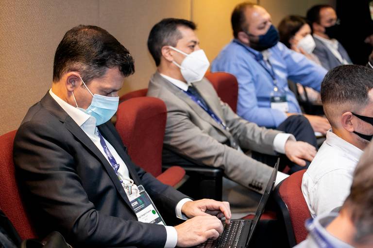 Fotografia de Evento Corporativo HDOM SUMMIT 2021 fotografada por Mario Nakase Fotografia em SP