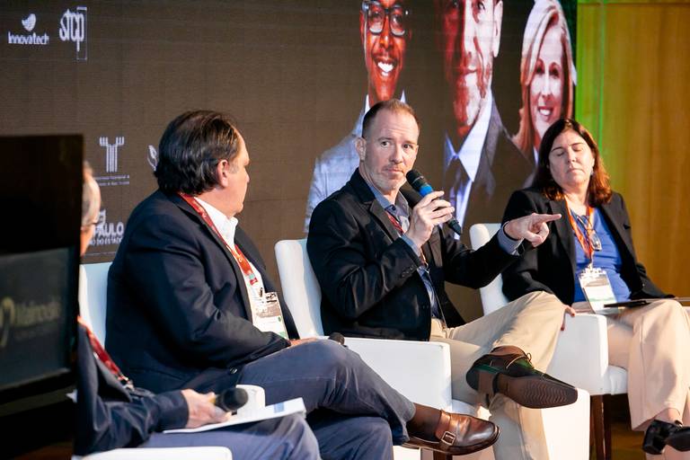 Fotografia de Evento Corporativo HDOM SUMMIT 2021 fotografada por Mario Nakase Fotografia em SP