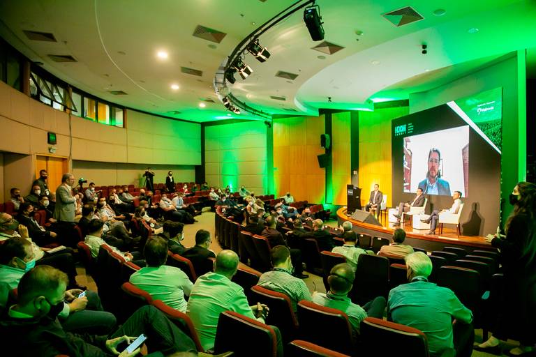 Fotografia de Evento Corporativo HDOM SUMMIT 2021 fotografada por Mario Nakase Fotografia em SP