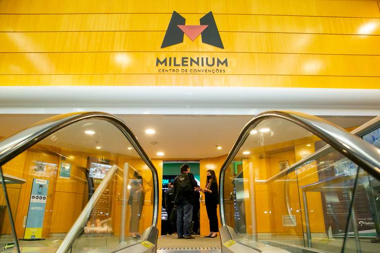 Fotografia de Evento Corporativo HDOM SUMMIT 2021 fotografada por Mario Nakase Fotografia em SP