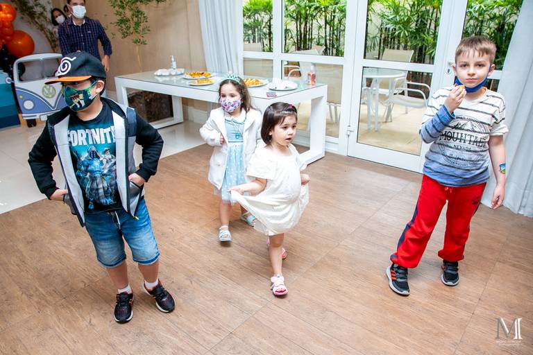 Aniversário infantil fotografado por Mario Nakase em SP