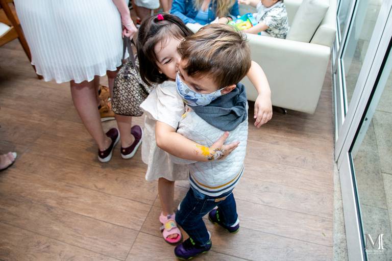 Aniversário infantil fotografado por Mario Nakase em SP