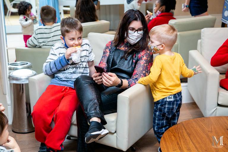 Aniversário infantil fotografado por Mario Nakase em SP
