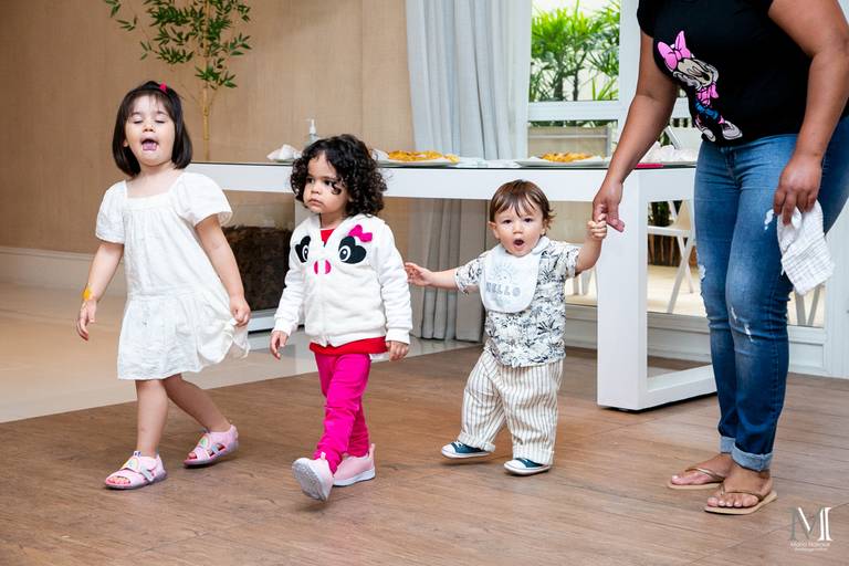 Aniversário infantil fotografado por Mario Nakase em SP