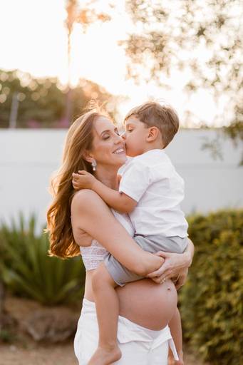 Fotografia de gestante em BH com luz natural