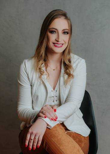 retrato-corporativo-posicionamento-de-imagem-profissional-arquiteta-cerro-largo-rs-marcus-espindola-fotografia-santo-angelo