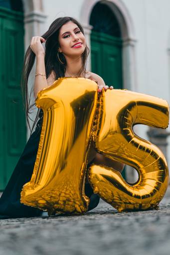 ensaio fotografico book debutante 15 anos com baloes | fotografo em Guaruja Ton Prans Fotografia