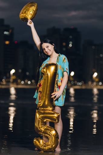 ensaio fotografico book debutante 15 anos com baloes | fotografo em Guaruja Ton Prans Fotografia