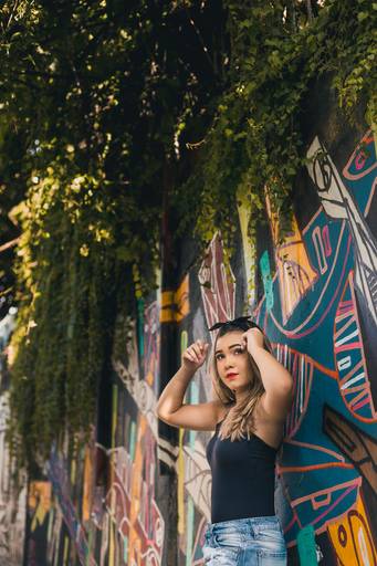 ensaio fotografico feminino book debutante 15 anos Beco do Batman | fotografo em Guaruja Ton Prans Fotografia