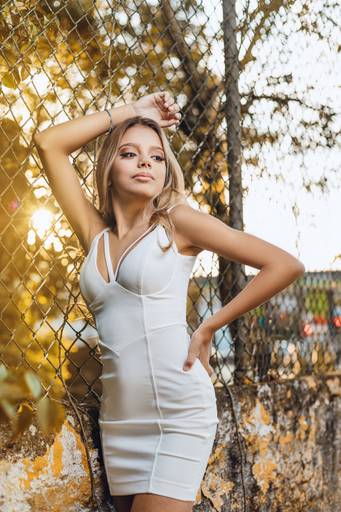 ensaio fotografico feminino book debutante 15 anos Casa Abandonada | fotografo em Guaruja Ton Prans Fotografia