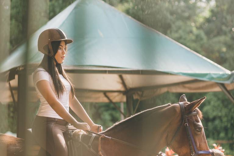 ensaio fotografico feminino book debutante 15 anos Cavalos | fotografo em Guaruja Ton Prans Fotografia