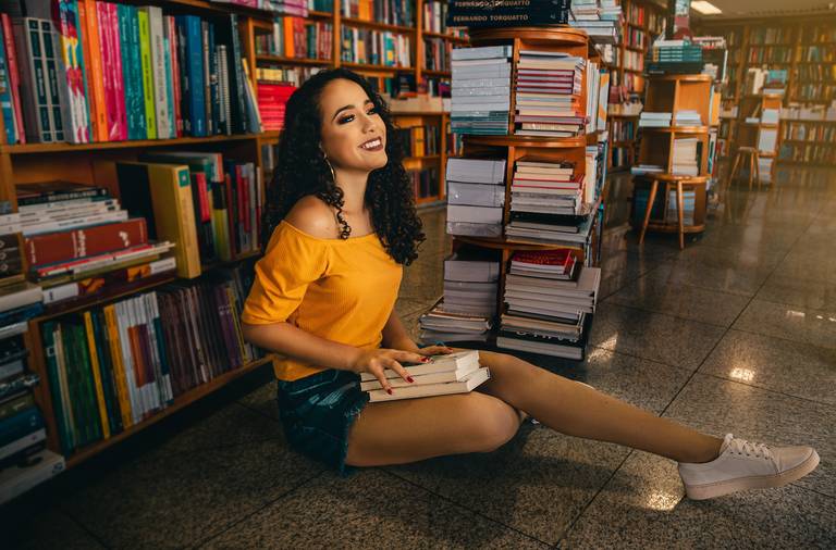 ensaio fotografico feminino book debutante 15 anos Livraria Martins Fontes Santos | fotografo em Guaruja Ton Prans 