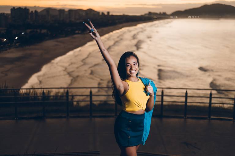 ensaio fotografico feminino book debutante 15 anos Morro da Campina | fotografo em Guaruja Ton Prans Fotografia