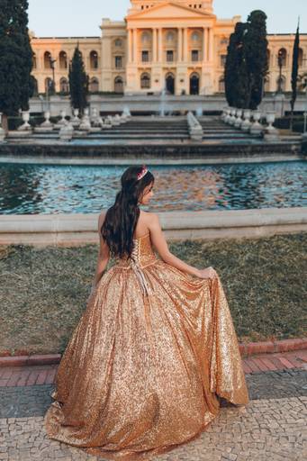 ensaio fotografico feminino book debutante 15 anos Museu do Ipiranga | fotografo em Guaruja Ton Prans Fotografia