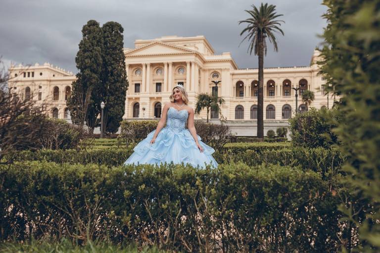 ensaio fotografico feminino book debutante 15 anos Museu do Ipiranga | fotografo em Guaruja Ton Prans Fotografia