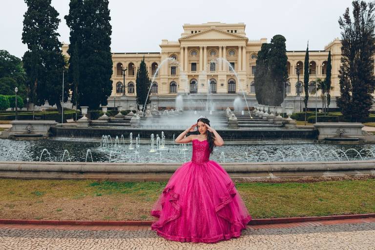ensaio fotografico feminino book debutante 15 anos Museu do Ipiranga | fotografo em Guaruja Ton Prans Fotografia