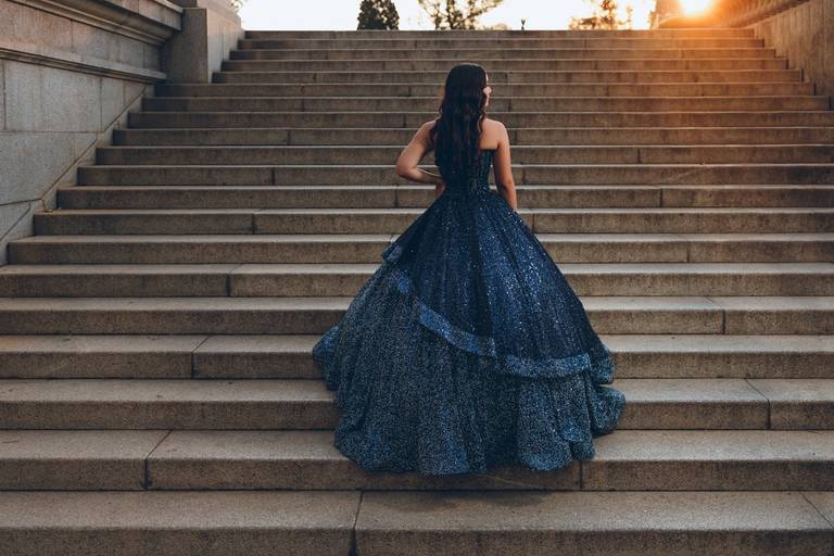 ensaio fotografico feminino book debutante 15 anos Museu do Ipiranga | fotografo em Guaruja Ton Prans Fotografia