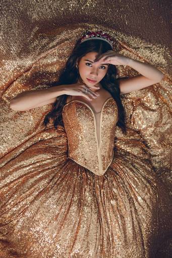 ensaio fotografico feminino book debutante 15 anos Museu do Ipiranga | fotografo em Guaruja Ton Prans Fotografia