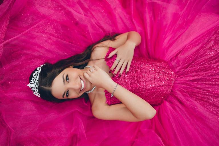 ensaio fotografico feminino book debutante 15 anos Museu do Ipiranga | fotografo em Guaruja Ton Prans Fotografia