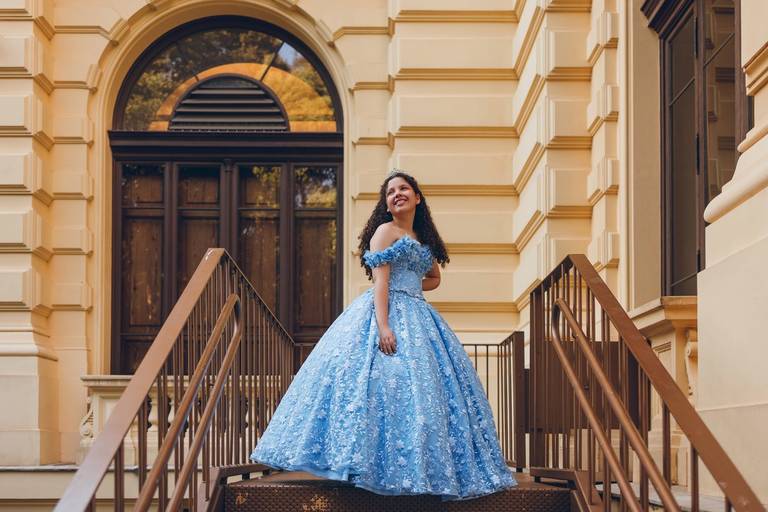 ensaio fotografico feminino book debutante 15 anos Museu do Ipiranga | fotografo em Guaruja Ton Prans Fotografia