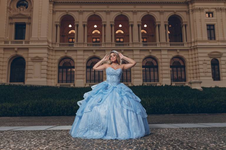 ensaio fotografico feminino book debutante 15 anos Museu do Ipiranga | fotografo em Guaruja Ton Prans Fotografia