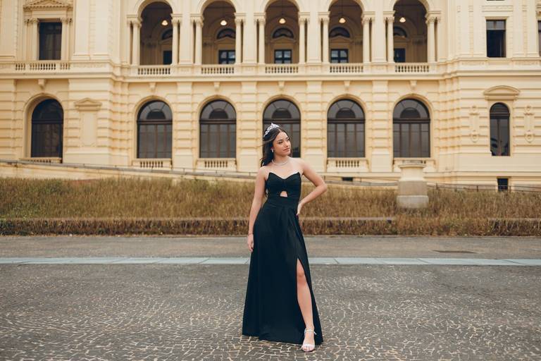 ensaio fotografico feminino book debutante 15 anos Museu do Ipiranga | fotografo em Guaruja Ton Prans Fotografia