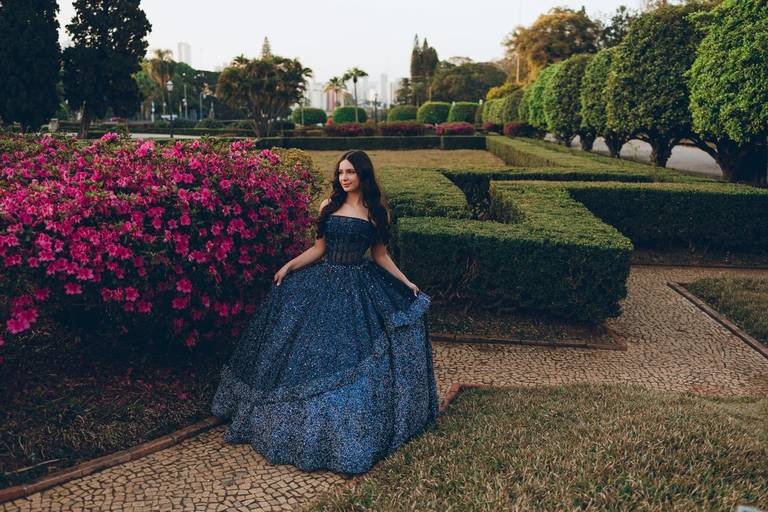 ensaio fotografico feminino book debutante 15 anos Museu do Ipiranga | fotografo em Guaruja Ton Prans Fotografia