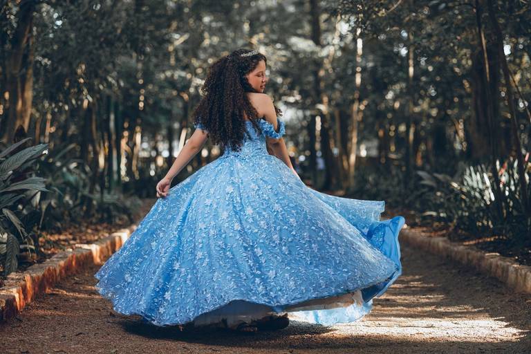 ensaio fotografico feminino book debutante 15 anos Museu do Ipiranga | fotografo em Guaruja Ton Prans Fotografia