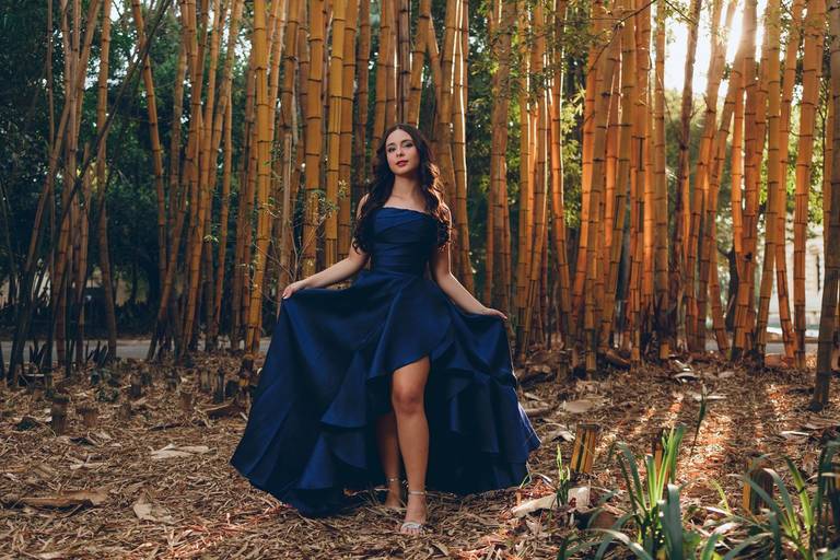 ensaio fotografico feminino book debutante 15 anos Museu do Ipiranga | fotografo em Guaruja Ton Prans Fotografia