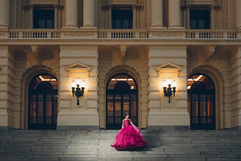ensaio fotografico feminino book debutante 15 anos Museu do Ipiranga | fotografo em Guaruja Ton Prans Fotografia