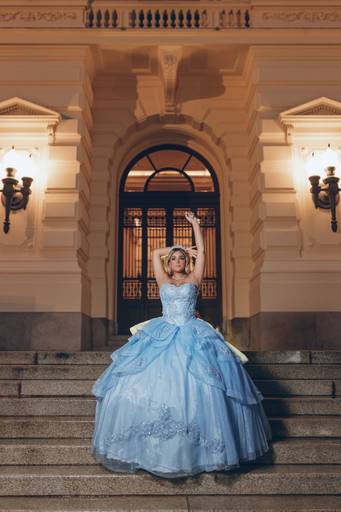 ensaio fotografico feminino book debutante 15 anos Museu do Ipiranga | fotografo em Guaruja Ton Prans Fotografia