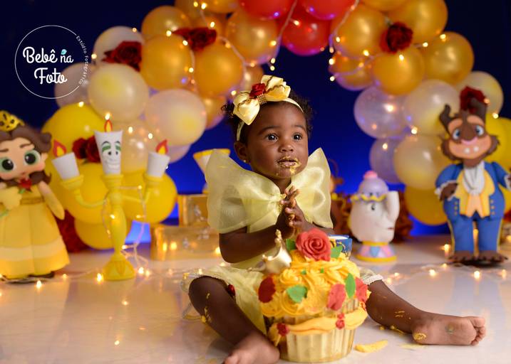 smash the cake bela e a fera