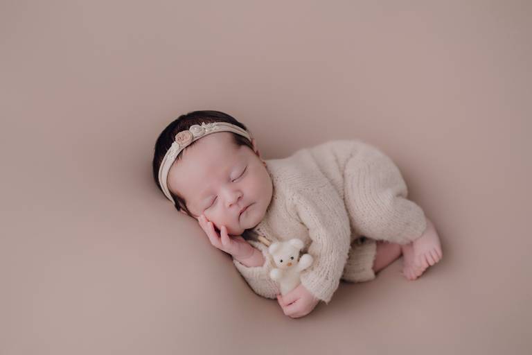 estúdio de fotografia newborn Curitiba fotógrafa newborn Curitiba ensaio newborn Curitiba 