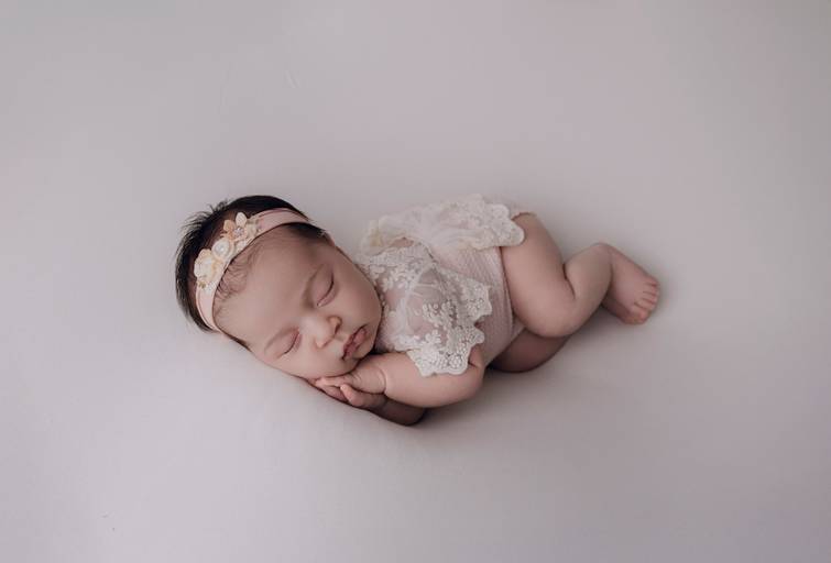 estúdio de fotografia newborn Curitiba fotógrafa newborn Curitiba ensaio newborn Curitiba 