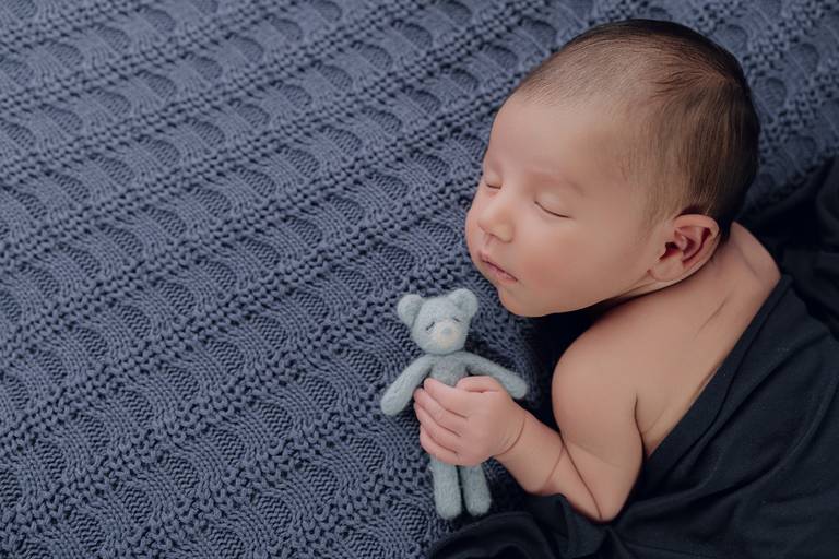 estúdio de fotografia newborn Curitiba fotógrafa newborn Curitiba ensaio newborn Curitiba 