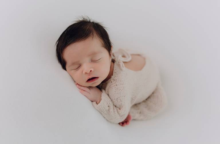 estúdio de fotografia newborn Curitiba fotógrafa newborn Curitiba ensaio newborn Curitiba 