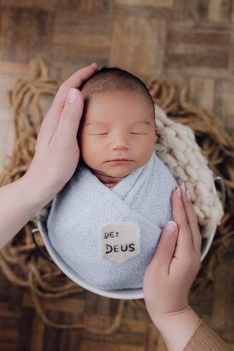 estúdio de fotografia newborn Curitiba fotógrafa newborn Curitiba ensaio newborn Curitiba 