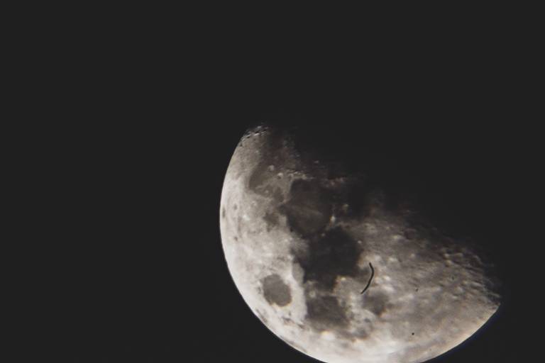 Lua Crescente (Telescópio)